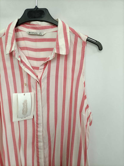 STRADVARIUS. Blusa sin mangas rayas T.L