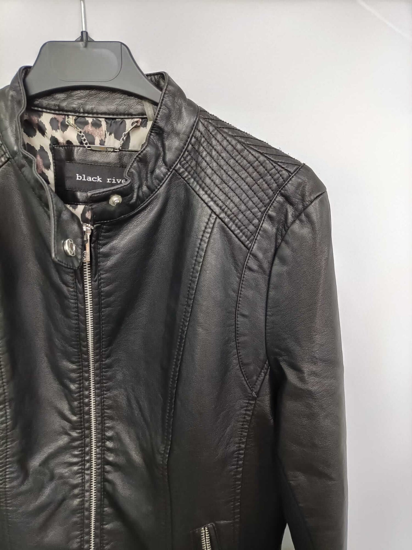 BLACK RIVET. Cazadora efecto piel T.m