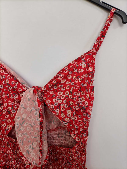 SHEIN. Mono rojo flores T.s