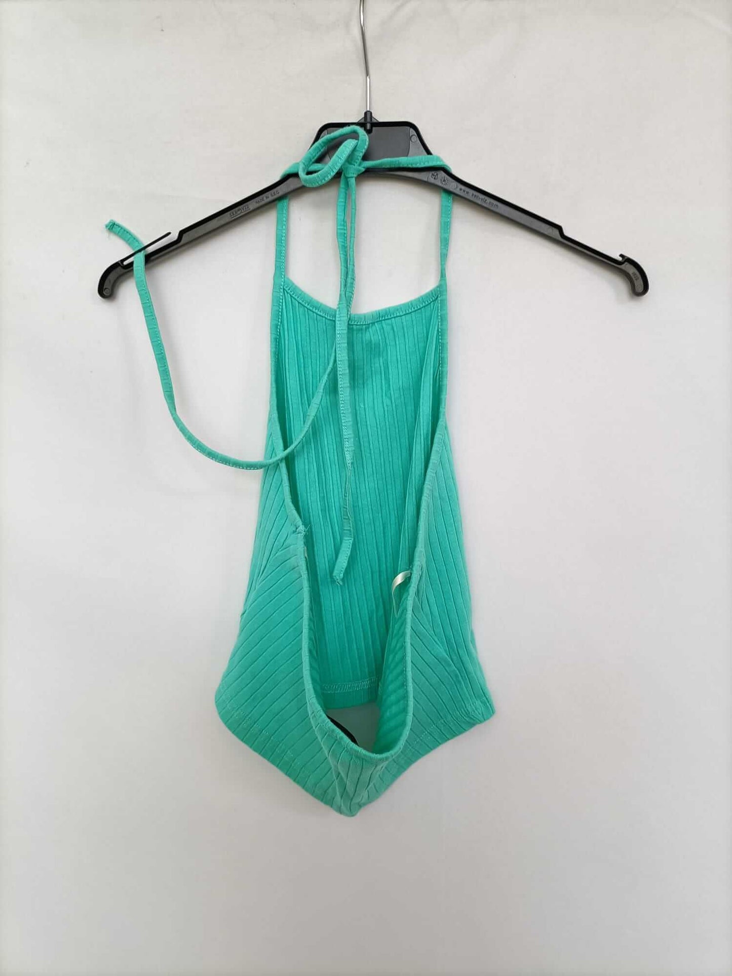 SHEIN. Croptop verde canalé T.s