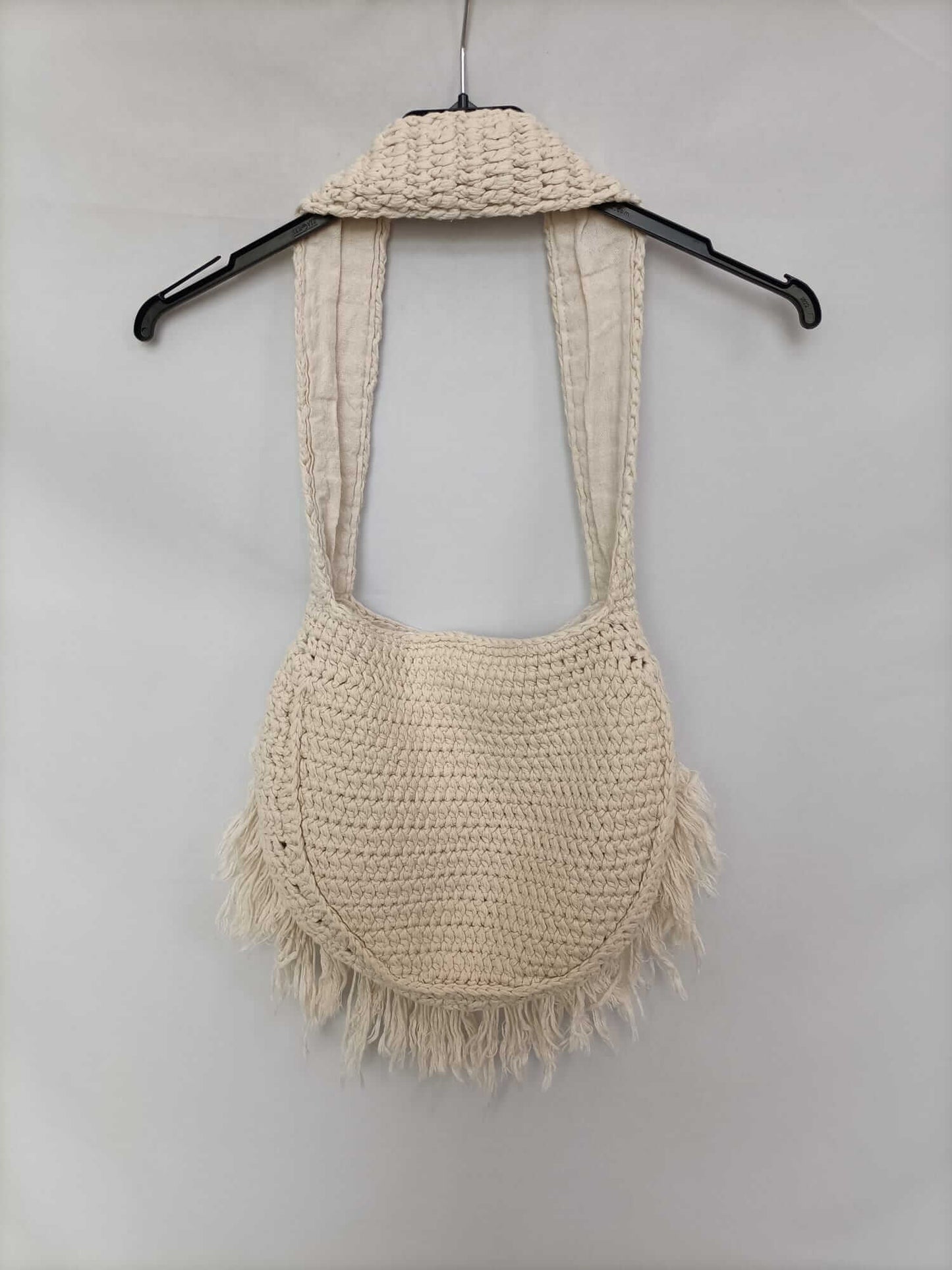 SHEIN. Beige braided crochet bag