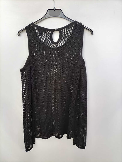 JESSICA SIMPSON. Black sweater with shoulders Tm