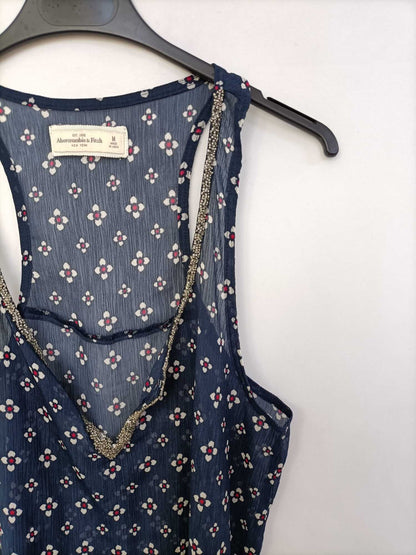 ABERCROMBIE&FICHT. Top azul flores T.m