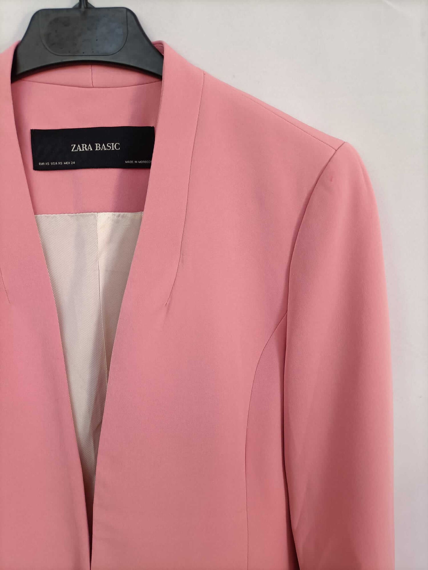 ZARA. Blazer rosa de vestir T.xs