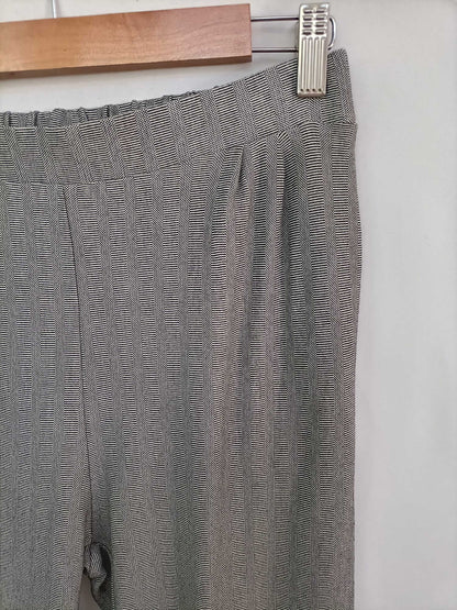 PULL&amp;BEAR. Stretch herringbone trousers Tl