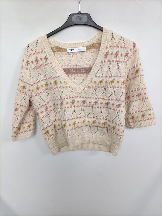 ZARA. Beige Ts printed sweater