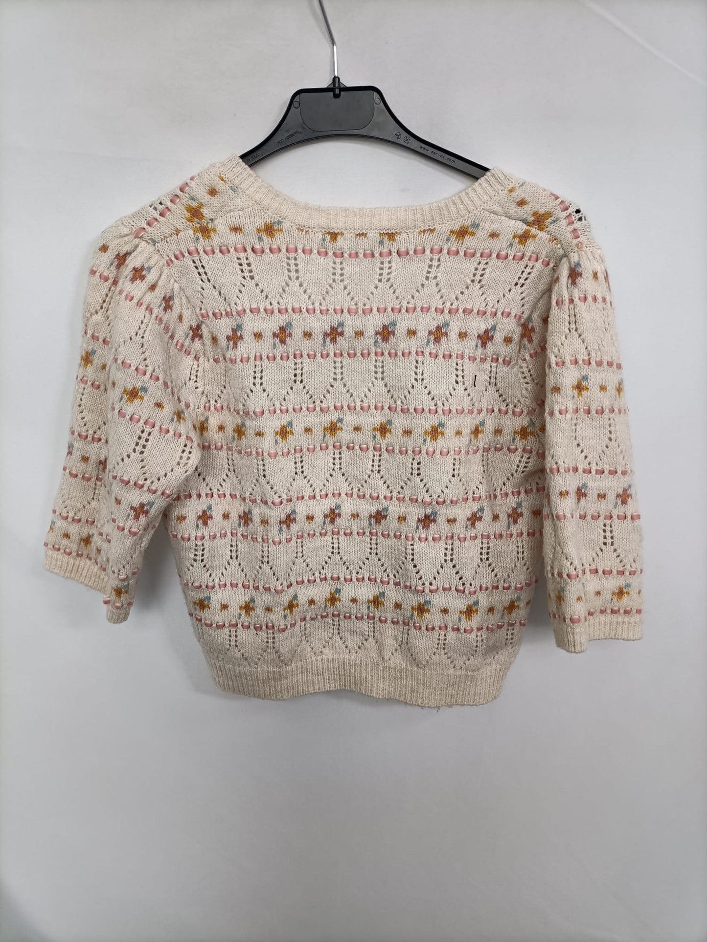 ZARA. Beige Ts printed sweater
