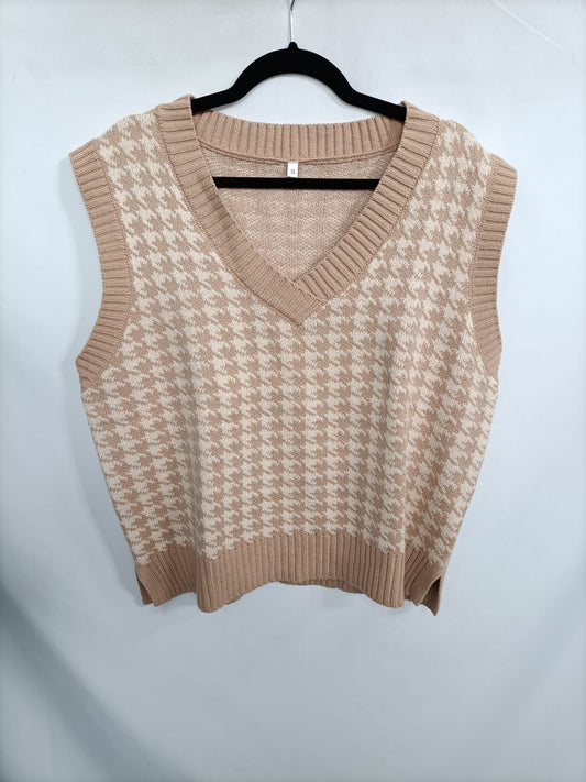 OTHERS. Sleeveless houndstooth Ts sweater