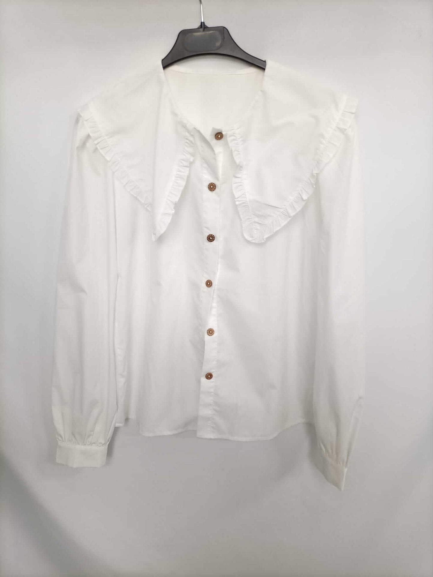 OTHERS. White blouse with baby collar (s/m)