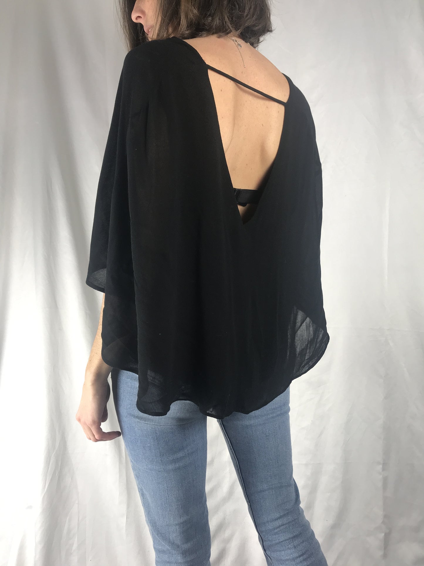 ZARA. Top negro capa T.s