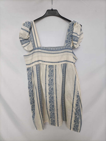 POMPO. Vestido beige bordado Tu (s/m)