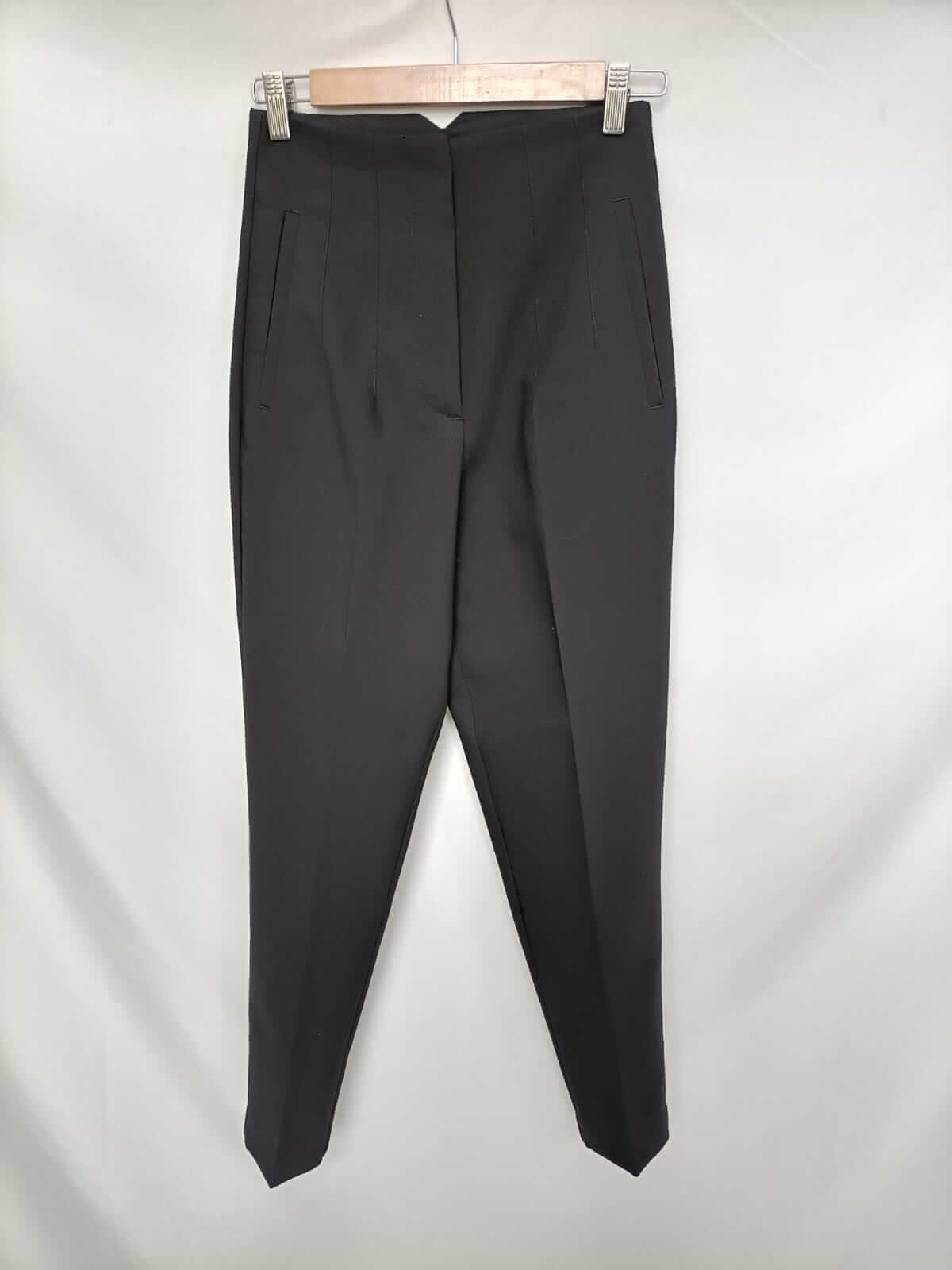 ZARA. Pantalón negro de vestir T.xs