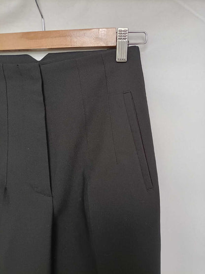 ZARA. Pantalón negro de vestir T.xs