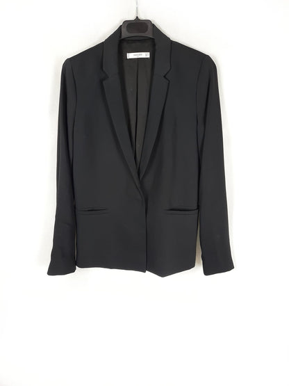 MANGO. Blazer negra T.34