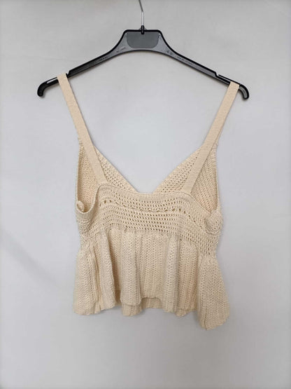 STRADIVARIUS. Beige T.xs top