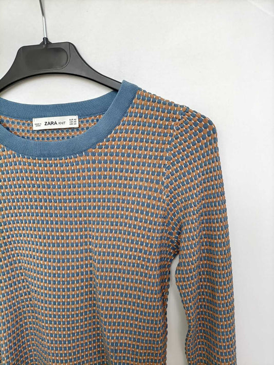 ZARA. Light blue and orange retro sweater T.xs