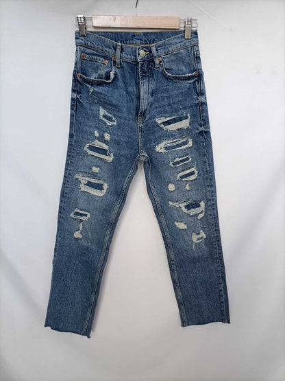 ZARA. Jeans rotos T.36