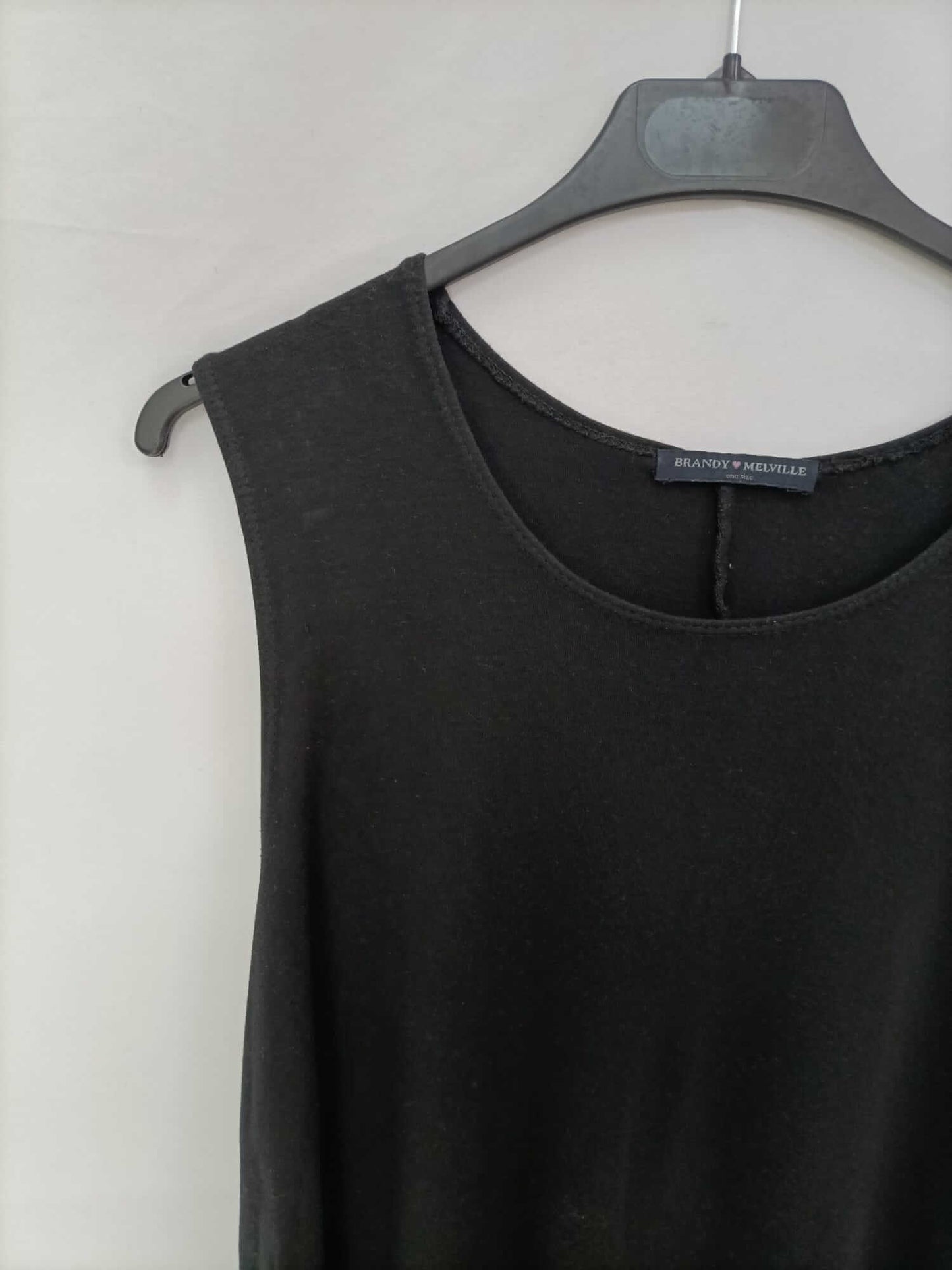 BRANDY MELVILLE. Vestido corto negro Tu (S/M)