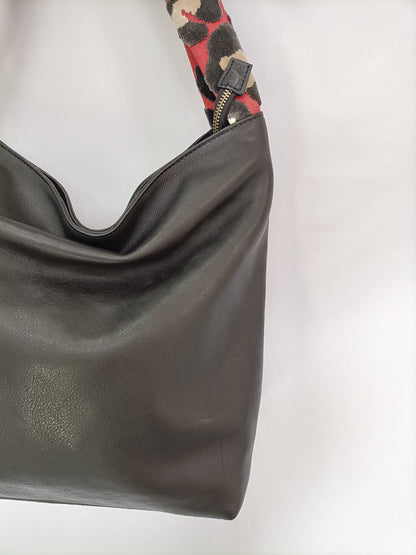 IYI.Bolso negro shopper