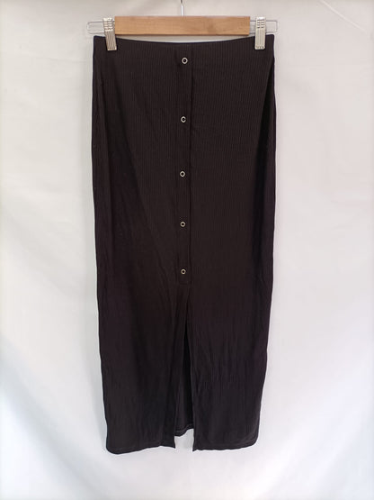 ASOS.Falda midi negra canalé. T.36