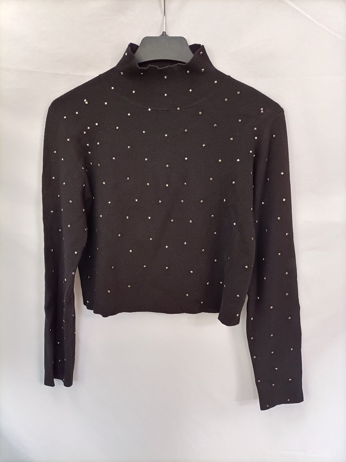ZARA. Black studded sweater TL