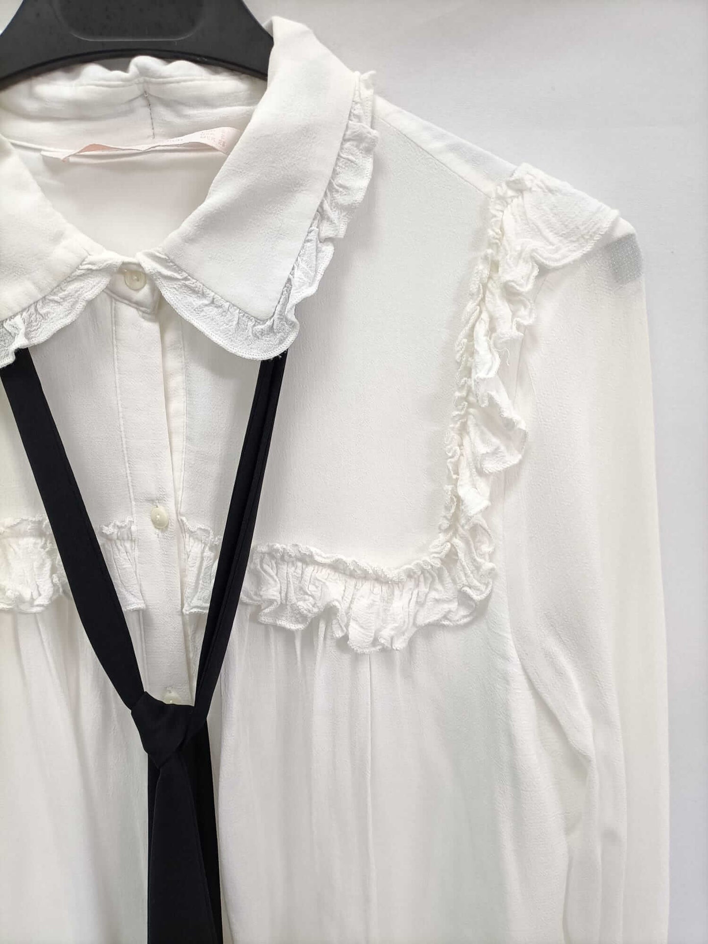 ZARA. Camisa blanca lazada T.s