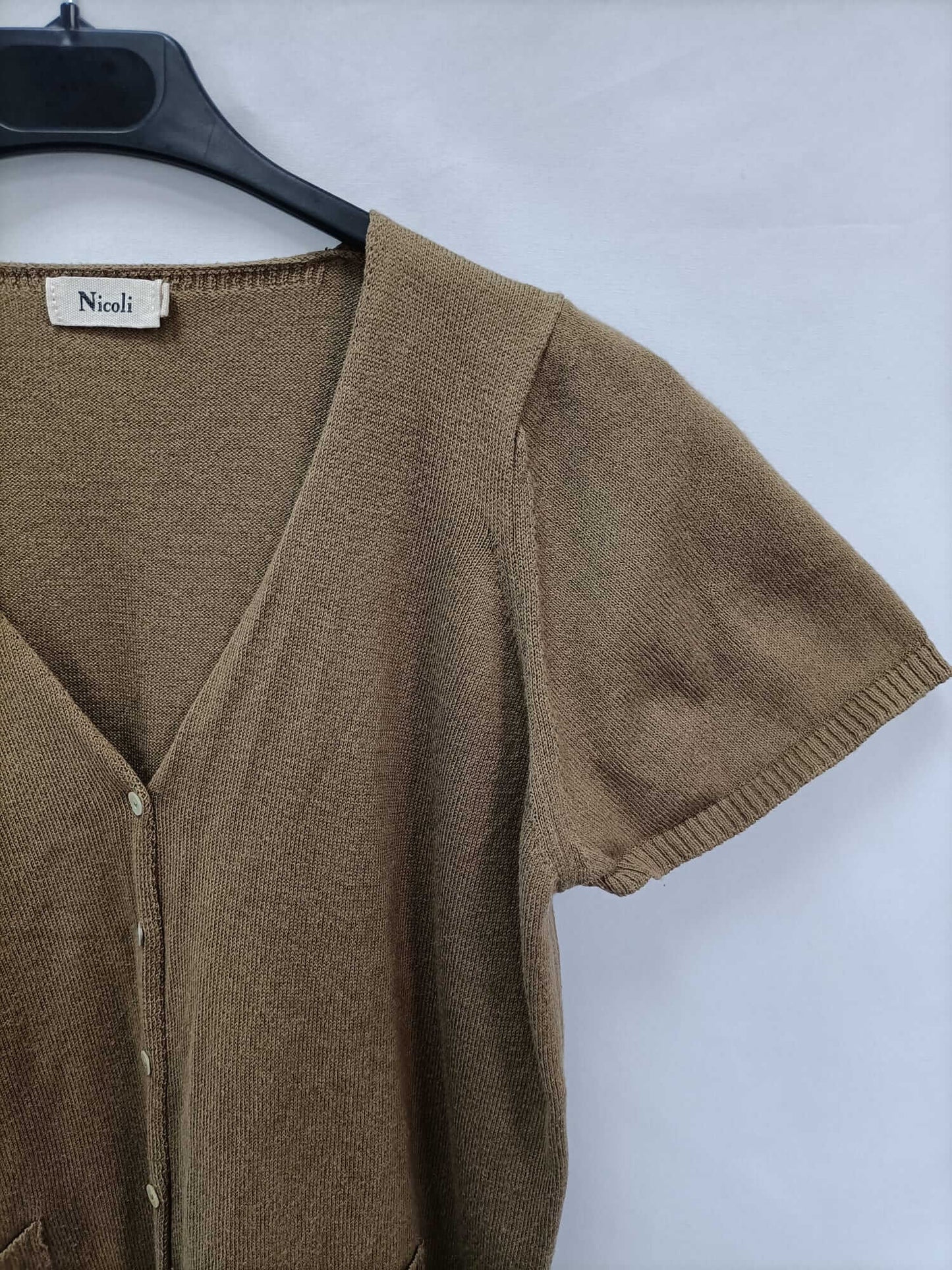 NICOLI. Top marró verdoso punto T.18 (xs)
