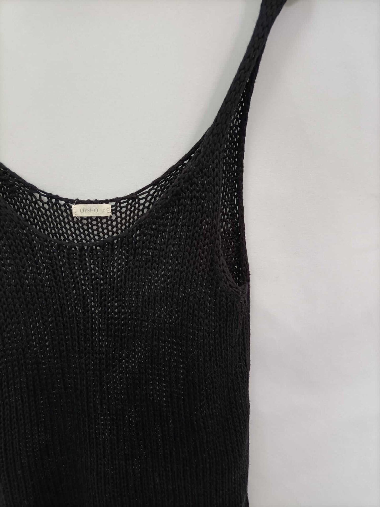 OYSHO. Top punto negro T.s