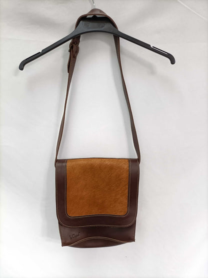 LU CAPEL. Bolso piel marrón