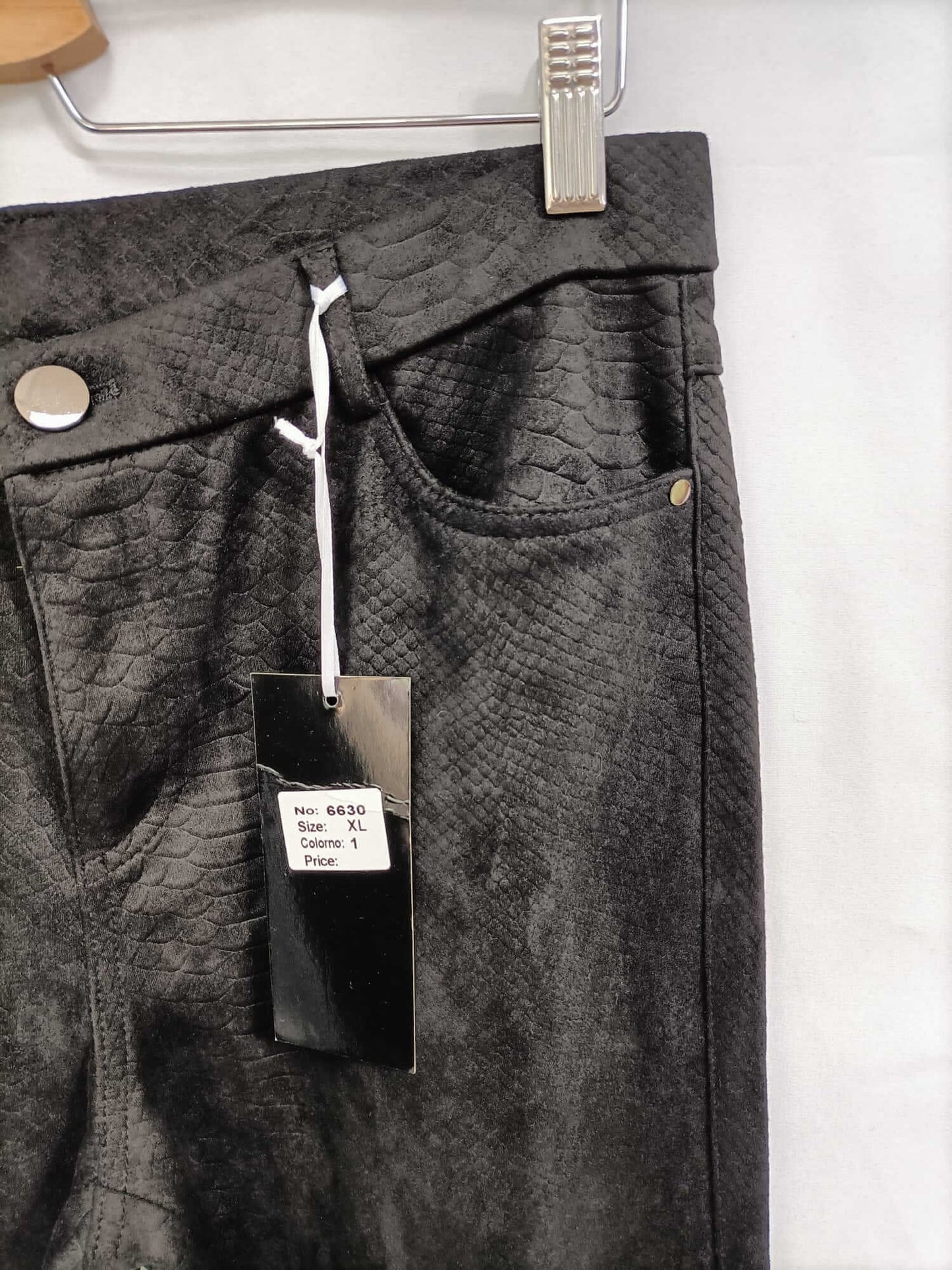 MARKET. FARFALL  ROSSO. Pantalón negro elastico T.xl