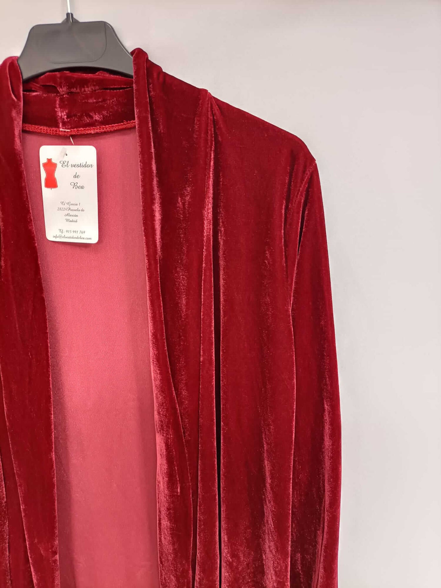 EL VESTIDOR DE BEA. Chaqueta burdeos larga T.u