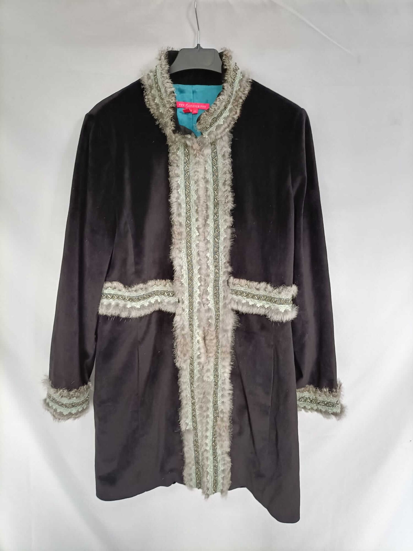 FLAMENCO. Abrigo negro paño pelito T.xl
