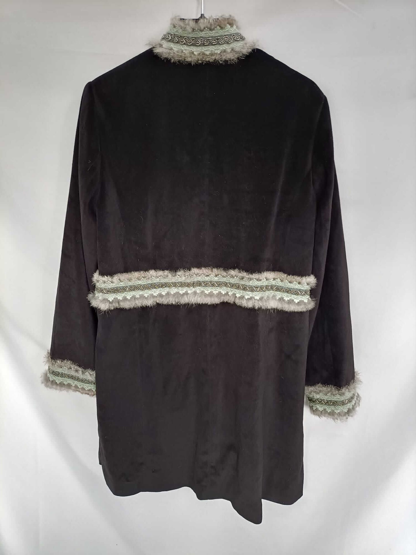 FLAMENCO. Abrigo negro paño pelito T.xl