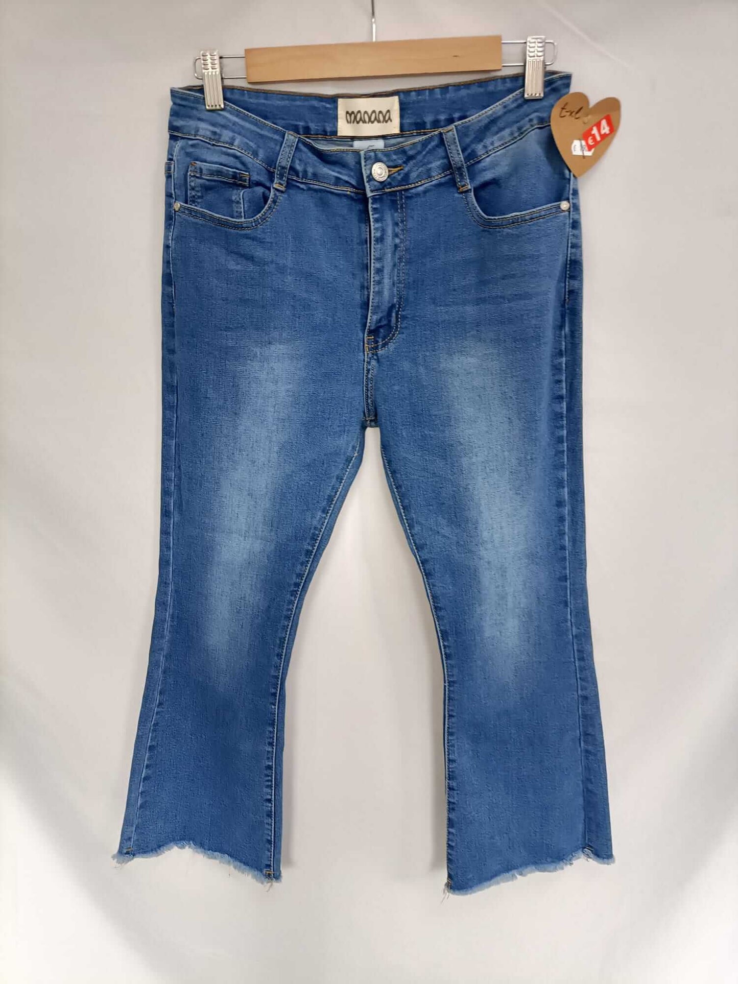 MANANA. Pantalón denim campana T.xl