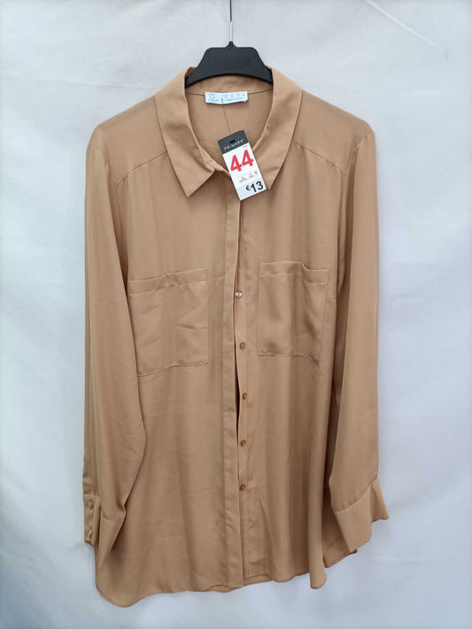 PRIMARK.Blusa maquillaje T.44