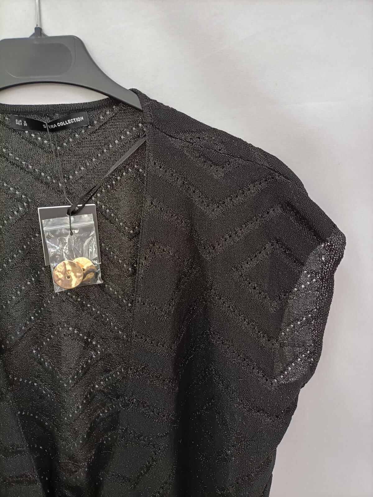 SFERA.Top black die-cut Tm