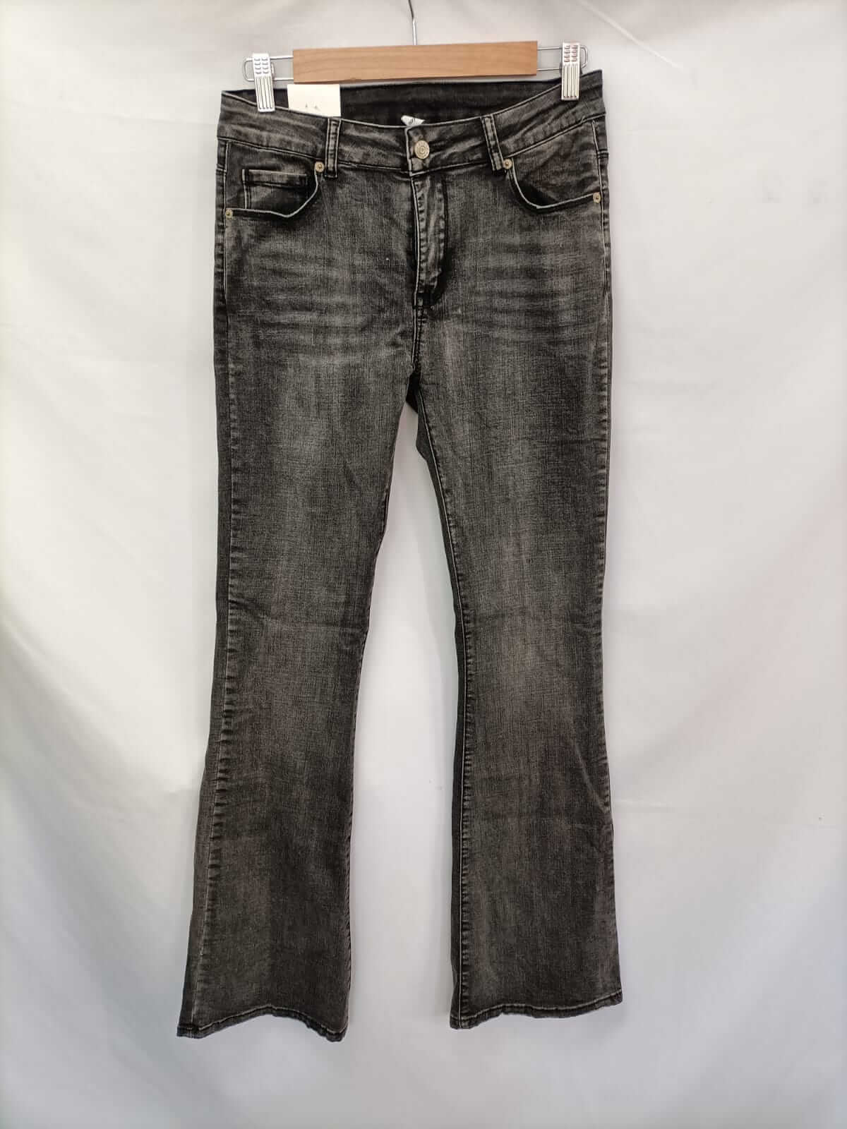 OTRAS.Pantalones denim campana negros T.L