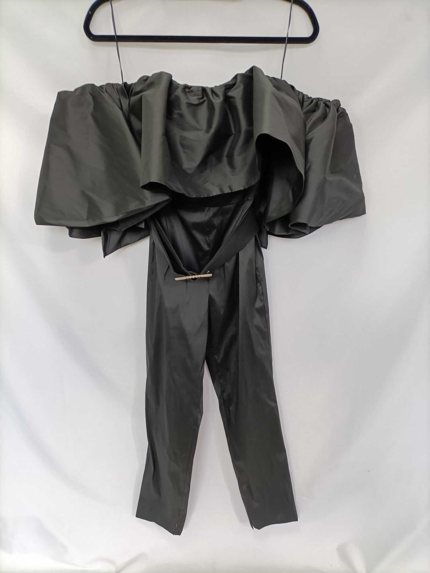 ZARA. Mono negro largo volante T.m