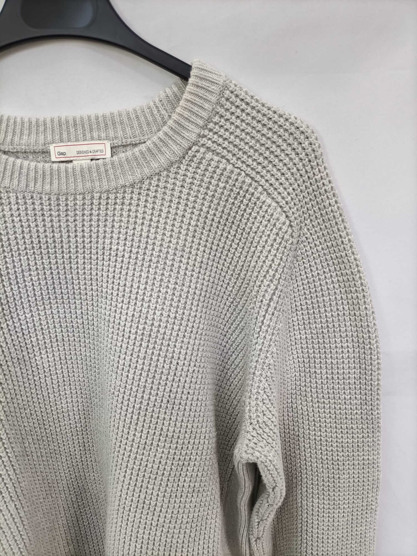 GAP. Grey knit sweater Tl