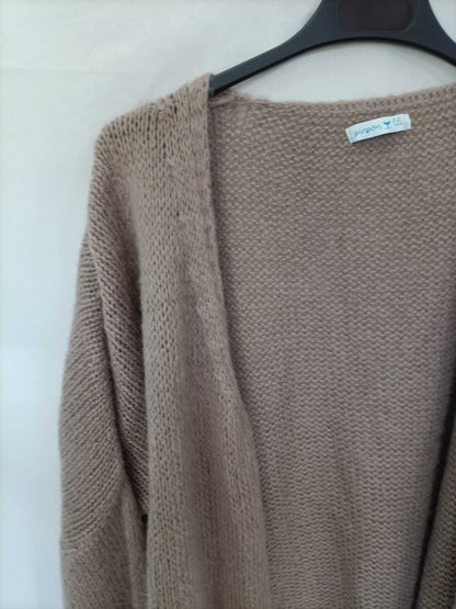 PINPON LILI. Beige cardigan Tu