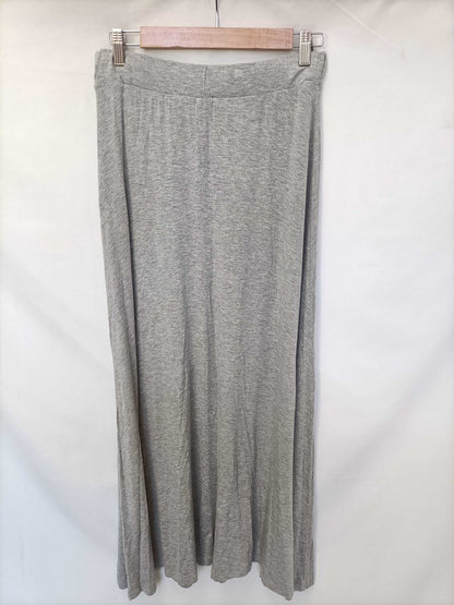 VILA. Long mottled grey skirt Tm