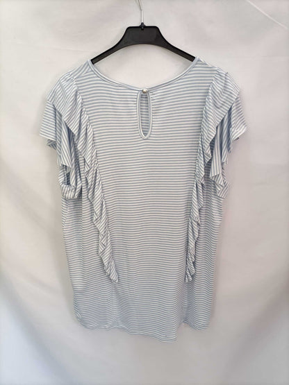 OTRAS. Camiseta rayas y volantes Tu (l/xl)