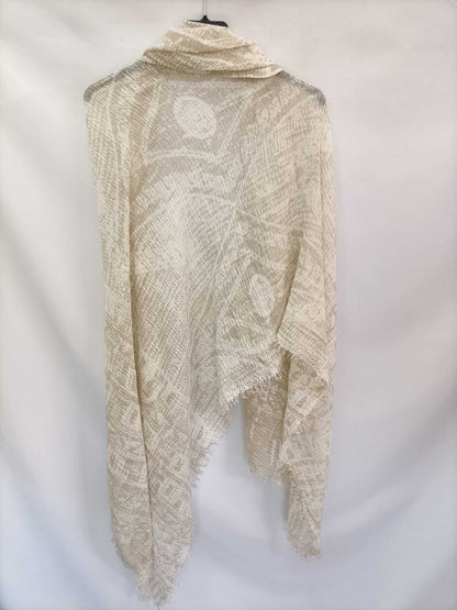 OTRAS. Fular tonos beige