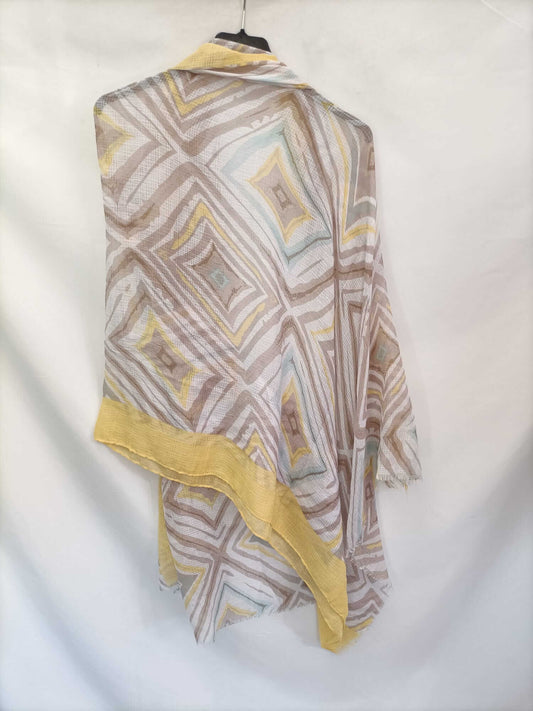 OTRAS. Fular geométrico