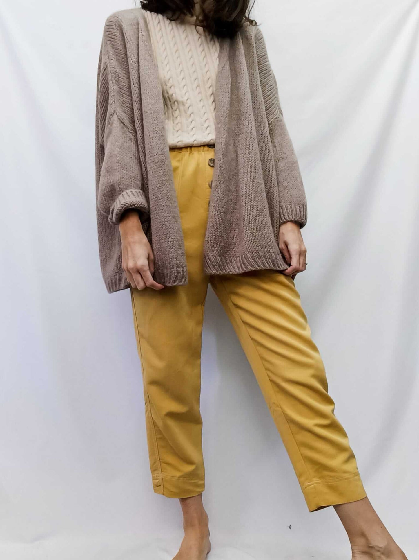 PINPON LILI. Beige cardigan Tu
