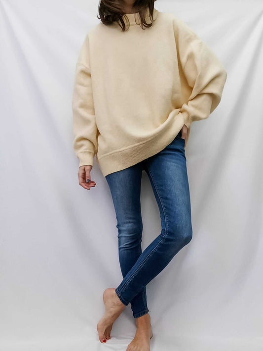 H&amp;M. Pale yellow sweater Tm