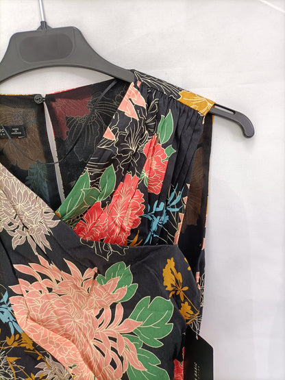 ZARA. Black floral Ts top