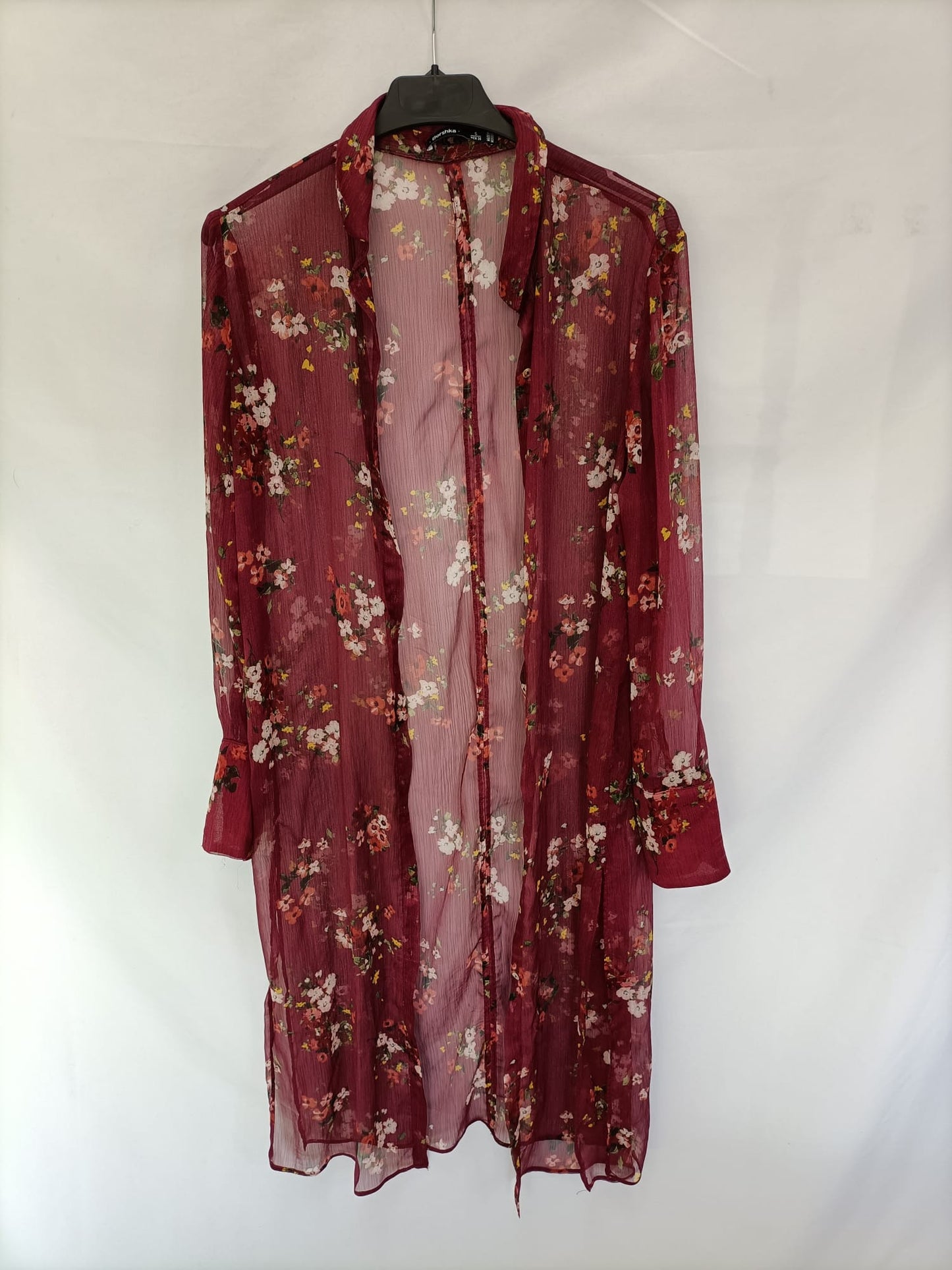 BERSHKA. Burgundy floral Ts overshirt