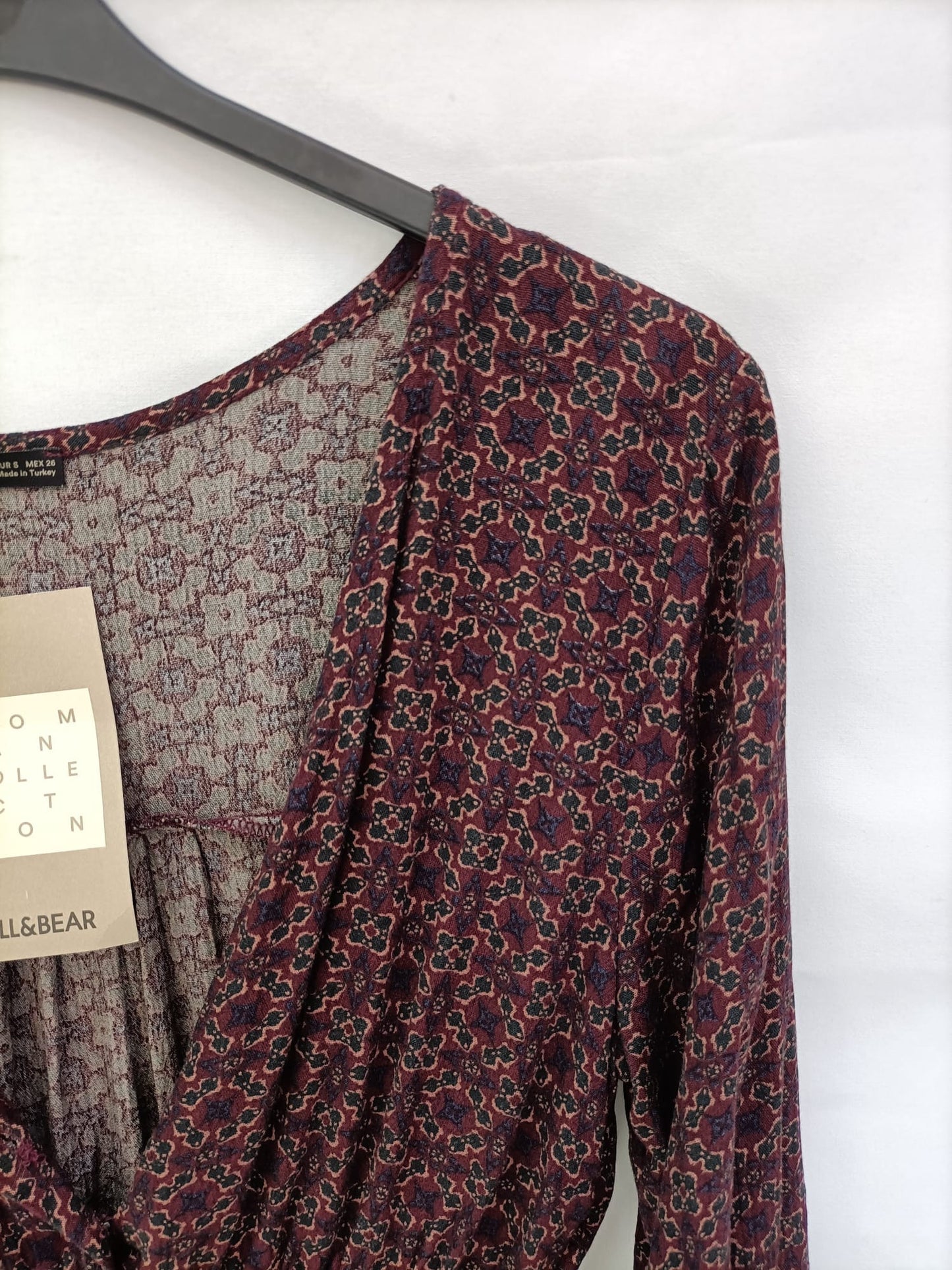 PULL&BEAR.Top burdeos T.s