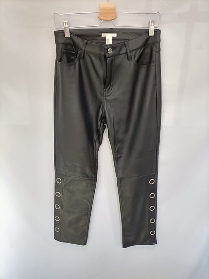 H&amp;M.Straight-leg faux leather trousers S.38